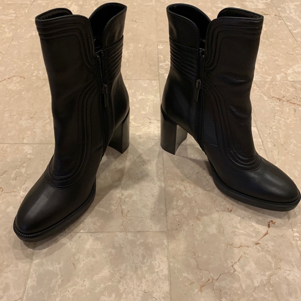 Aquatalia Illiana Leather Ankle Boots - Picture 3 of 5